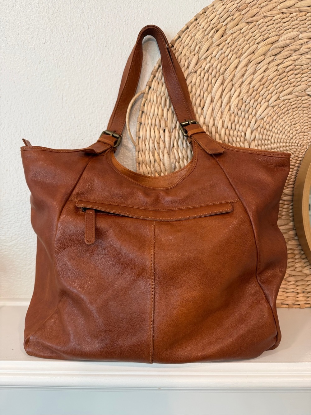 Vilenca Holland Leather Hobo Shoulder Bag - Picture 2 of 14